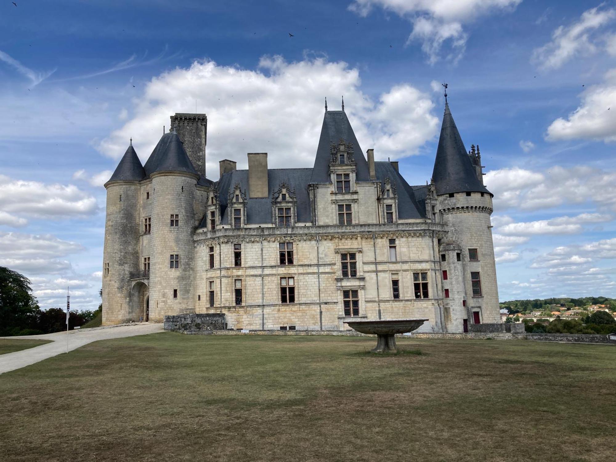 Au Pre Fleuri Eco Glamping Hotell Le Lindois Exteriör bild